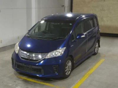 Honda FREED  с аукциона в Японии