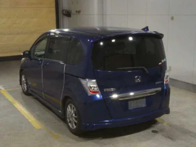 Honda FREED  с аукциона в Японии