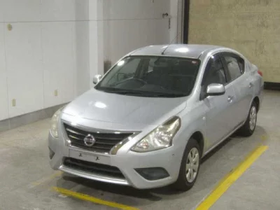 Nissan TIIDA LATIO
