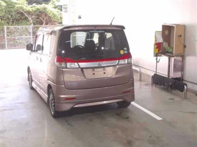 Mitsubishi DELICA D2  с аукциона в Японии