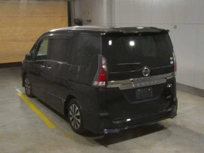 Nissan SERENA  с аукциона в Японии