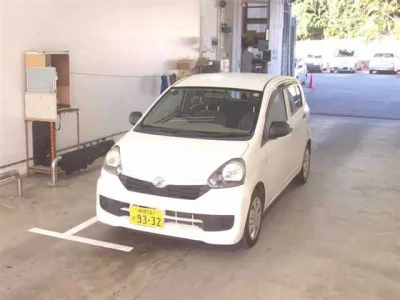 Daihatsu MIRA E S  с аукциона в Японии