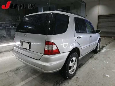 Mercedes-Benz ML CLASS