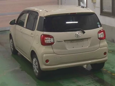 Toyota PASSO  с аукциона в Японии
