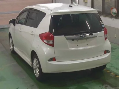 Subaru TREZIA