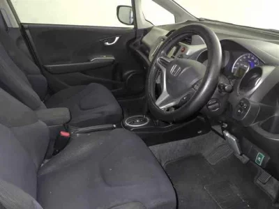 Honda FIT  с аукциона в Японии