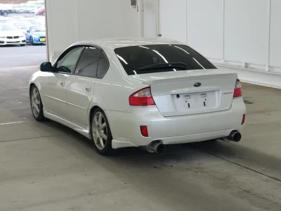 Subaru LEGACY B4