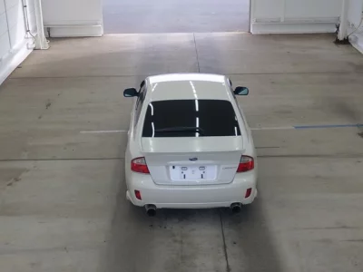 Subaru LEGACY B4