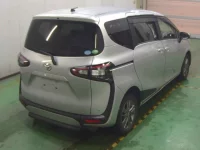 Toyota SIENTA лот № 3516 оценка 3.5  с аукциона в Японии 6