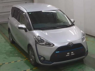 Toyota SIENTA  с аукциона в Японии