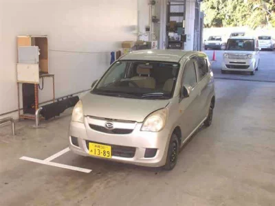 Daihatsu MIRA  с аукциона в Японии