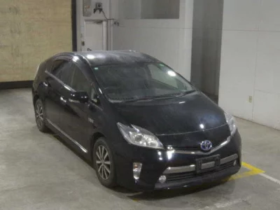 Toyota PRIUS PHV  с аукциона в Японии