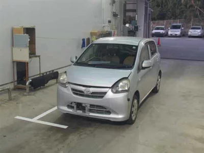 Toyota PIXIS EPOCH  с аукциона в Японии