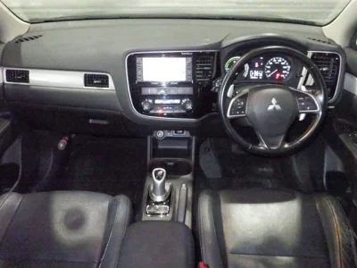 Mitsubishi OUTLANDER PHEV