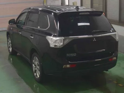 Mitsubishi OUTLANDER PHEV
