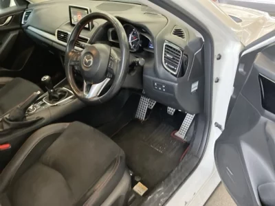 Mazda AXELA  с аукциона в Японии