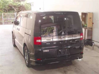 Mitsubishi DELICA D5  с аукциона в Японии