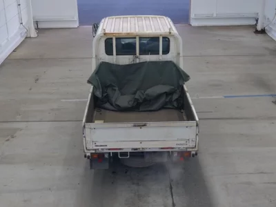 Toyota DYNA  с аукциона в Японии