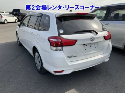 Toyota COROLLA FIELDER  с аукциона в Японии