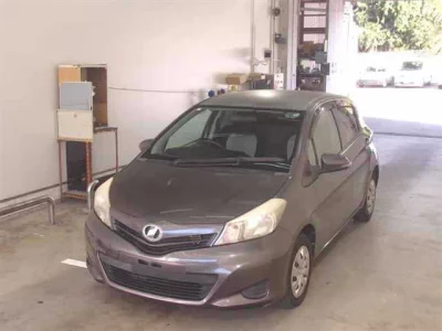 Toyota VITZ  с аукциона в Японии