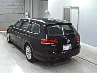 Volkswagen PASSAT VARIANT  с аукциона в Японии