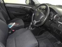Suzuki SWIFT лот № 1104 оценка R  с аукциона в Японии 2