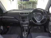 Suzuki SWIFT лот № 1104 оценка R  с аукциона в Японии 5