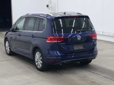 Volkswagen GOLF TOURAN
