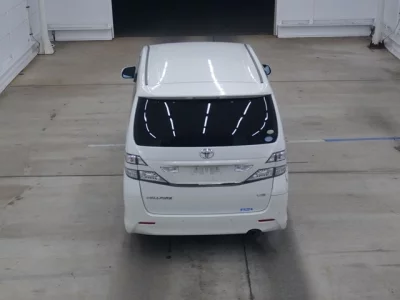 Toyota VELLFIRE  с аукциона в Японии