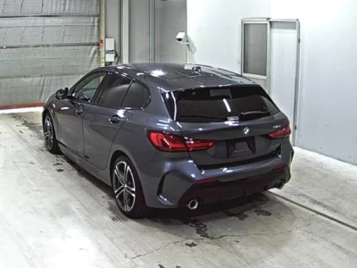 BMW 1-Series  с аукциона в Японии