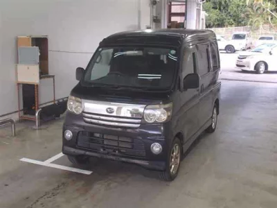 Daihatsu Atrai Wagon  с аукциона в Японии