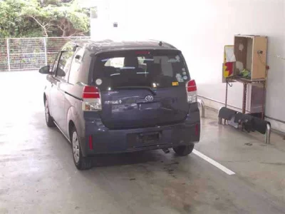 Toyota SPADE  с аукциона в Японии