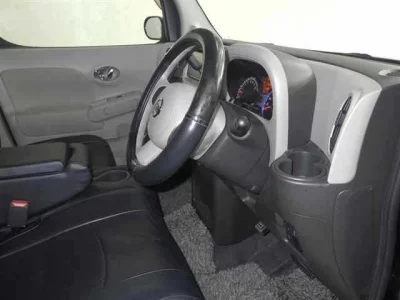 Nissan CUBE  с аукциона в Японии