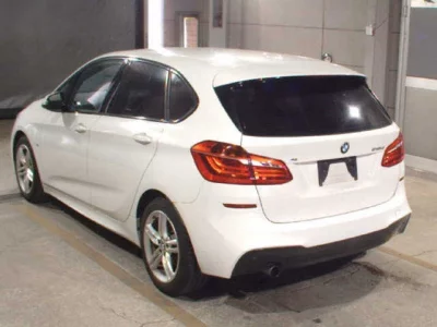 BMW 2-Series  с аукциона в Японии