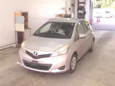 Toyota VITZ  с аукциона в Японии