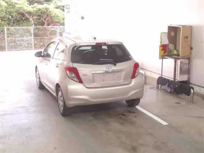 Toyota VITZ  с аукциона в Японии