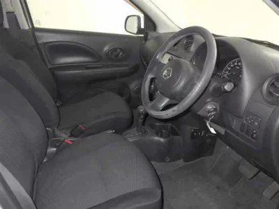 Nissan MARCH  с аукциона в Японии