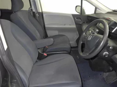 Honda FREED  с аукциона в Японии