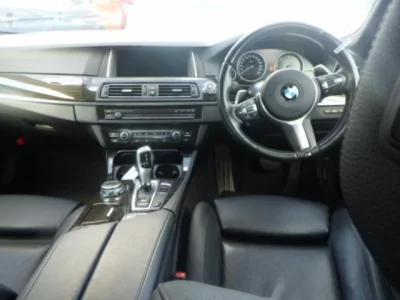 BMW 5-Series  с аукциона в Японии