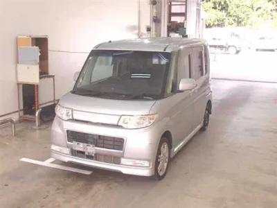 Daihatsu TANTO  с аукциона в Японии