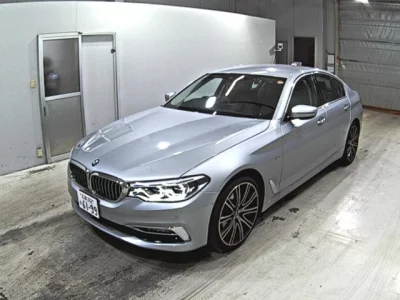 BMW 5-Series  с аукциона в Японии