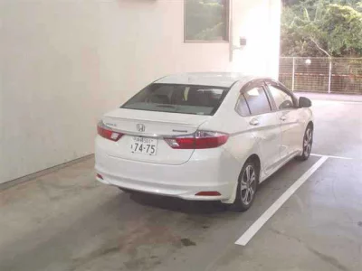 Honda GRACE  с аукциона в Японии