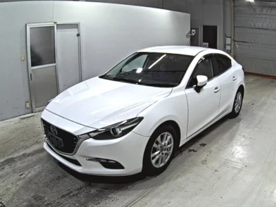 Mazda AXELA  с аукциона в Японии