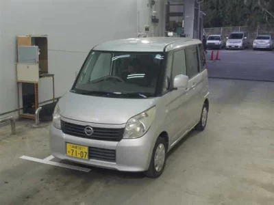 Nissan ROOX  с аукциона в Японии