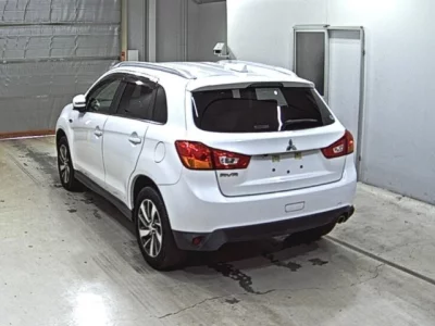 Mitsubishi RVR