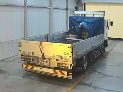 Isuzu FORWARD  с аукциона в Японии