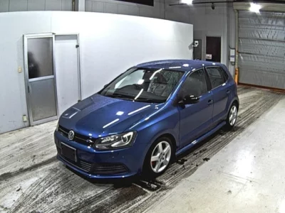 Volkswagen POLO  с аукциона в Японии