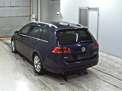 Volkswagen GOLF VARIANT