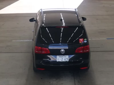 Volkswagen GOLF TOURAN  с аукциона в Японии