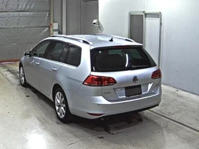 Volkswagen GOLF VARIANT